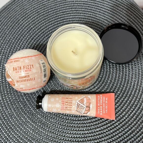 BBW Sugar Snickerdoodle single wick candle, Hand Cream and Bath Fizzy NWT - Picture 5 of 5